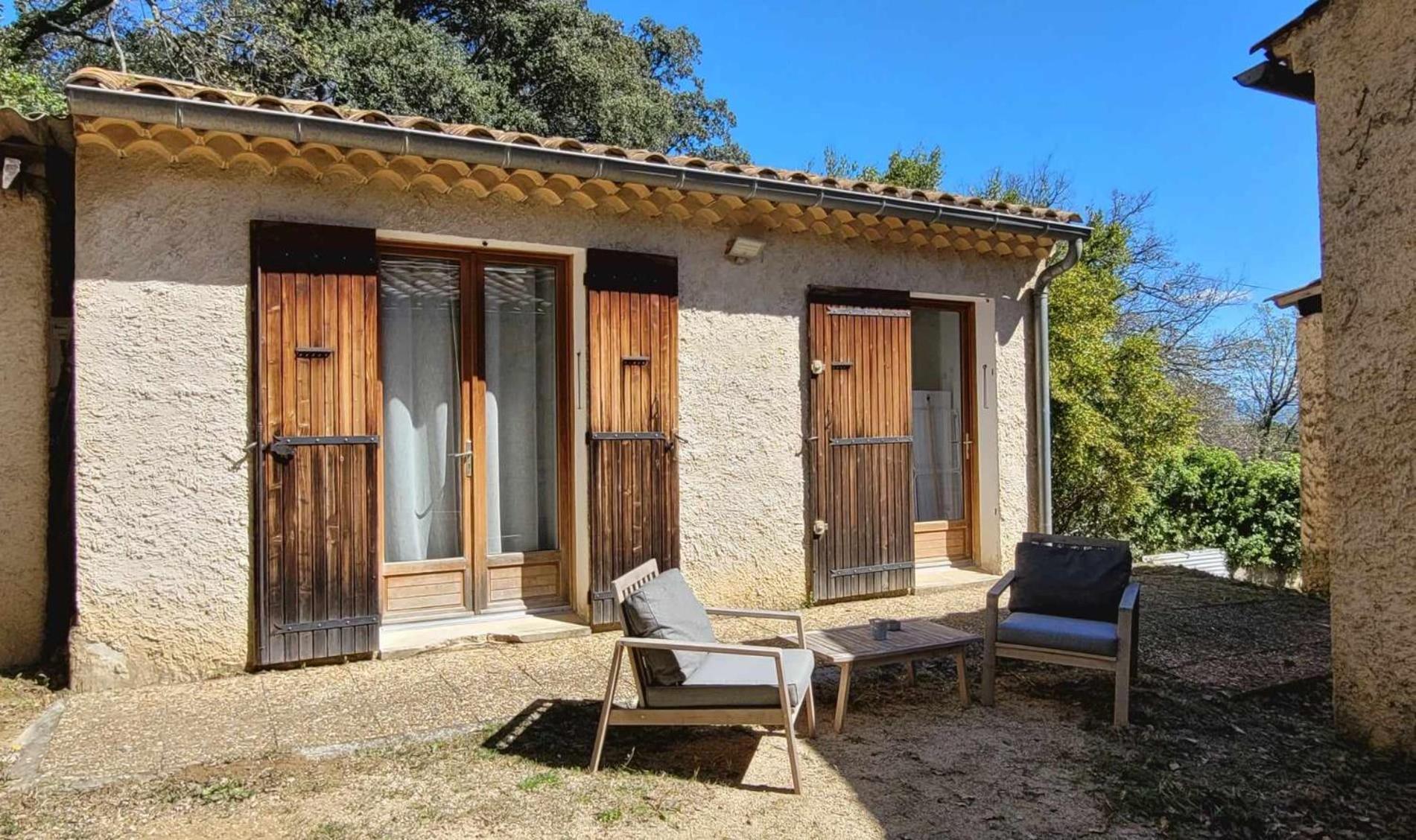 Maison Independante Avec Jardin, Studio De 26M2 Tout Equipe Avec Climatisation Reversible Rochegude (Drome)