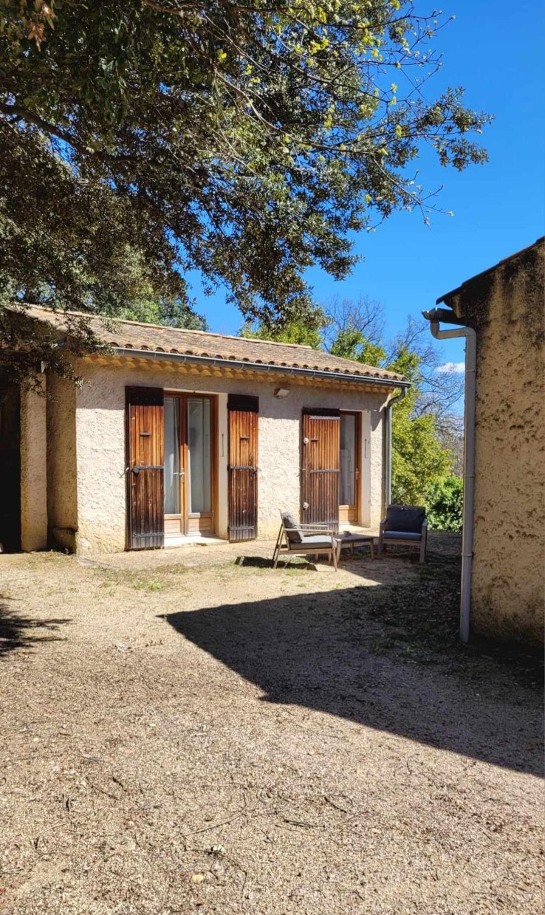 Casa de Férias Maison Independante Avec Jardin, Studio De 26M2 Tout Equipe Avec Climatisation Reversible *
