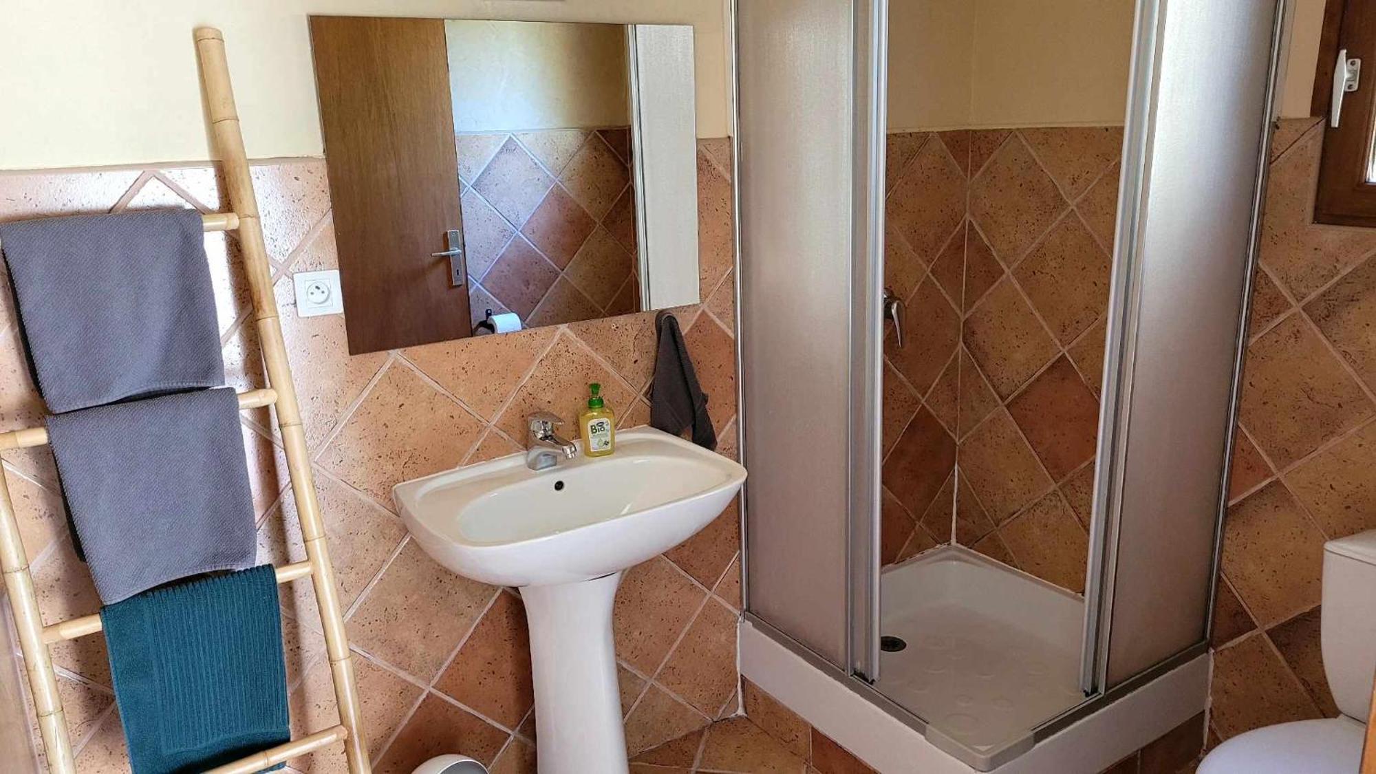 Maison Independante Avec Jardin, Studio De 26M2 Tout Equipe Avec Climatisation Reversible Rochegude (Drome)